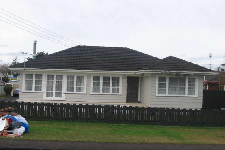 Photo of property in 3/4 Menary Street, Papakura, 2110