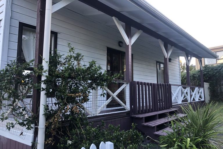 Photo of property in 1/3 Lewis Street, Blockhouse Bay, Auckland, 0600