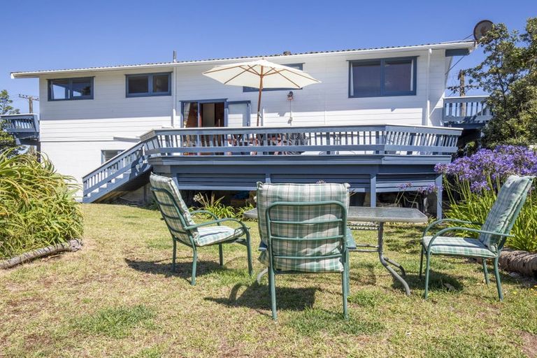 Photo of property in 2a Marine Parade, Otaki Beach, Otaki, 5512