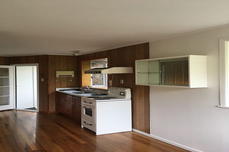 Photo of property in 65 Corunna Road, Milford, Auckland, 0620
