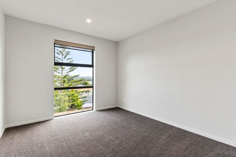 Photo of property in 33a St James Avenue, Helensville, 0800