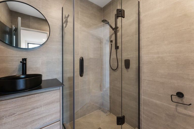 Photo of property in 9c Glamorgan Drive, Torbay, Auckland, 0630