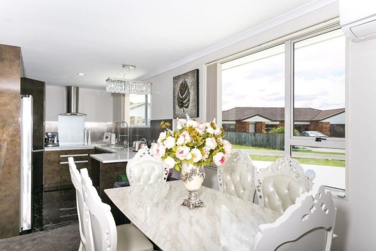 Photo of property in 11 Chayward Place, Mangere, Auckland, 2022