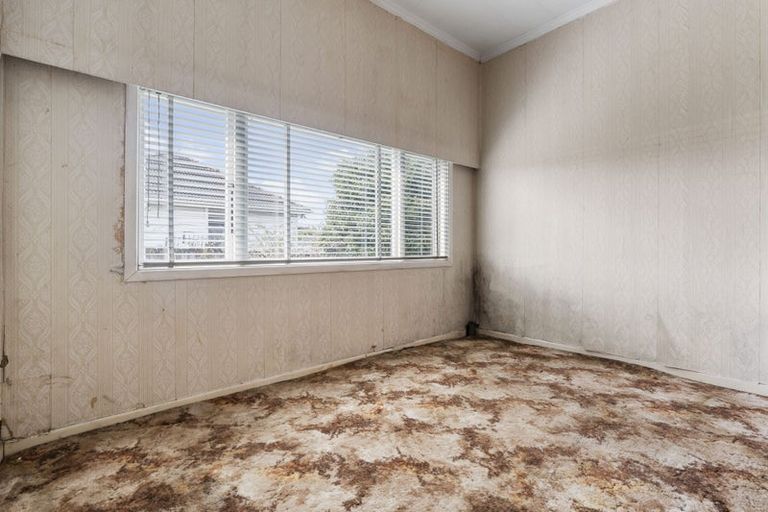 Photo of property in 68 Wolverton Street, Avondale, Auckland, 0600