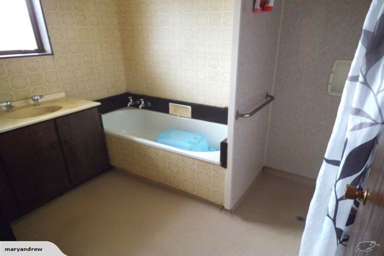 Photo of property in 2/150b Mackenzie Avenue, Woolston, Christchurch, 8023