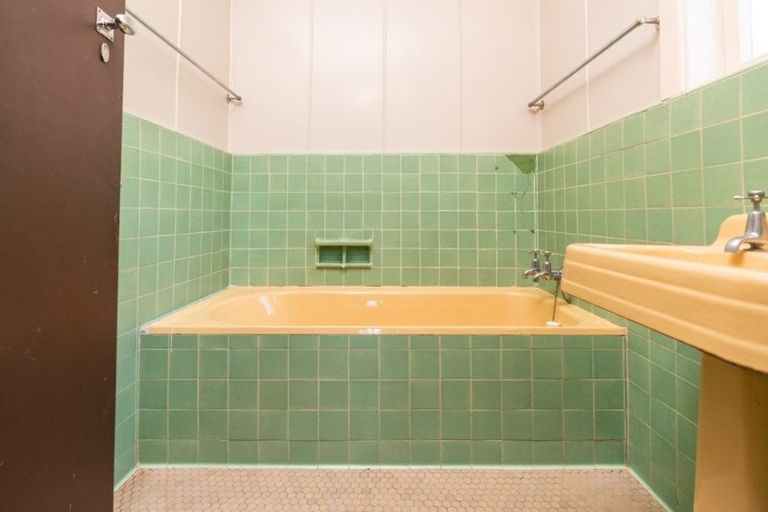 Photo of property in 79 Manly Street, Paraparaumu Beach, Paraparaumu, 5032