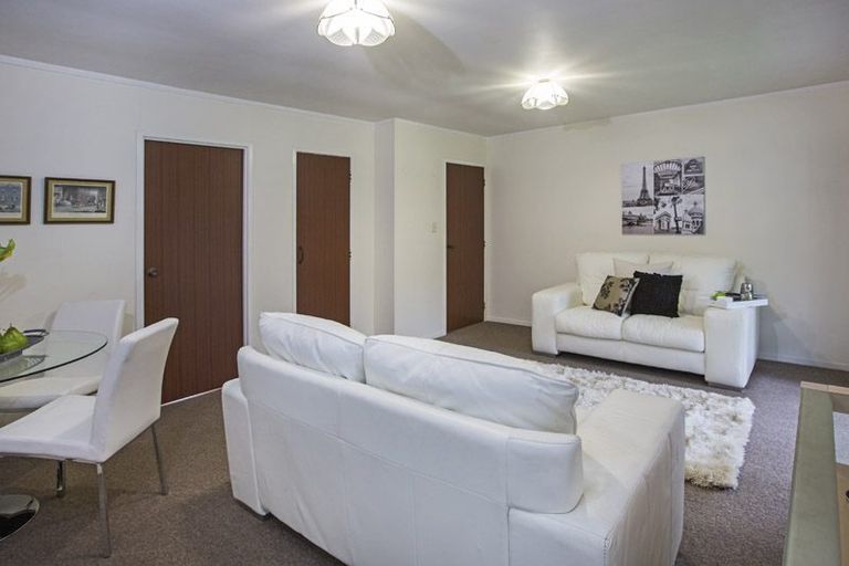 Photo of property in 2/26 Angelo Avenue, Howick, Auckland, 2014