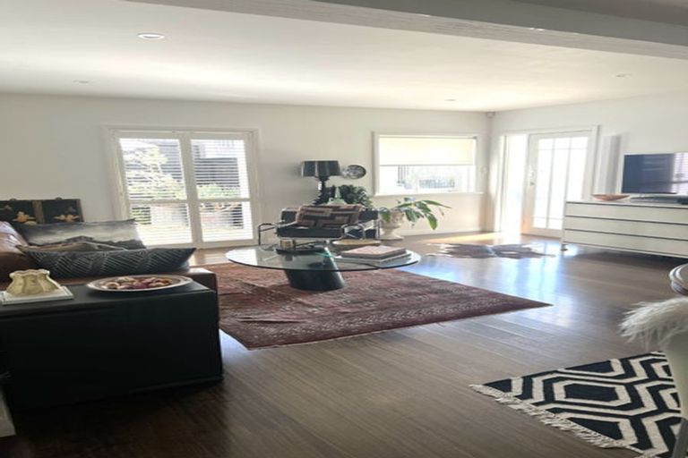 Photo of property in 95 Bassett Road, Remuera, Auckland, 1050