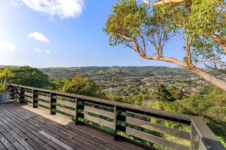 Photo of property in 37 Westhaven Drive, Tawa, Wellington, 5028