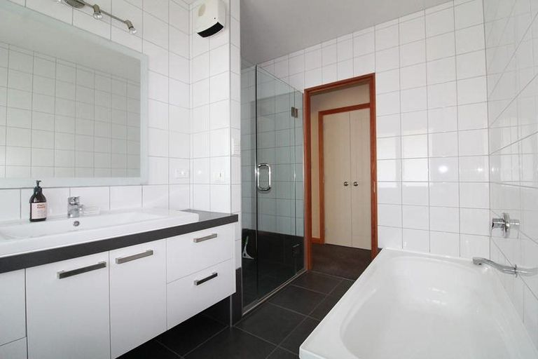 Photo of property in 34 Totara Close, Taieri Mouth, 9091