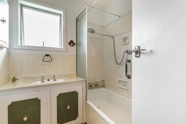 Photo of property in 5 Cotton Place, Opaheke, Papakura, 2113