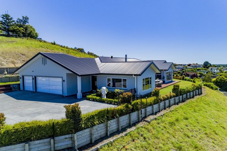 Photo of property in 6 Ridgeway Terrace, Taradale, Napier, 4112