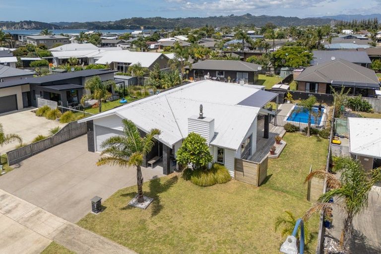Photo of property in 338 Cook Drive, Whitianga, 3510