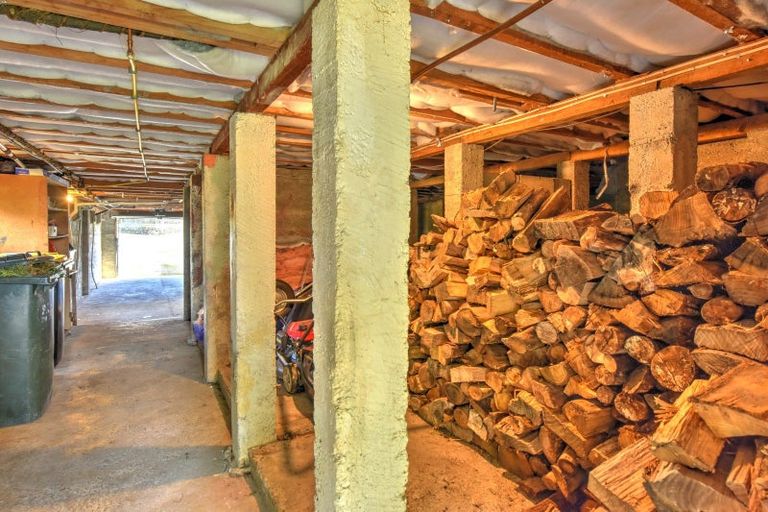 Photo of property in 33 Johnston Street, Gore, 9710