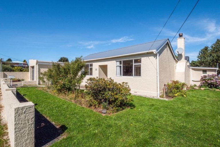 Photo of property in 27 Binnie Street, Abbotsford, Dunedin, 9018