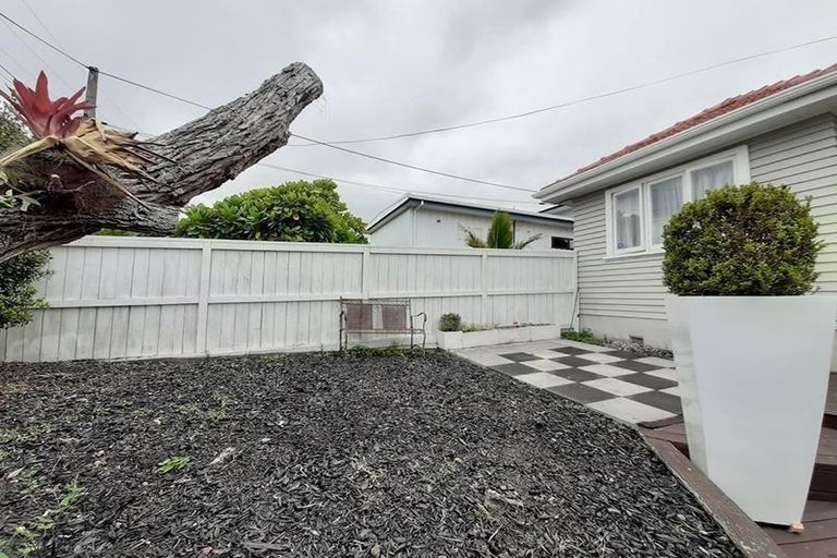 Photo of property in 39 Hillcrest Avenue, Hillcrest, Rotorua, 3015