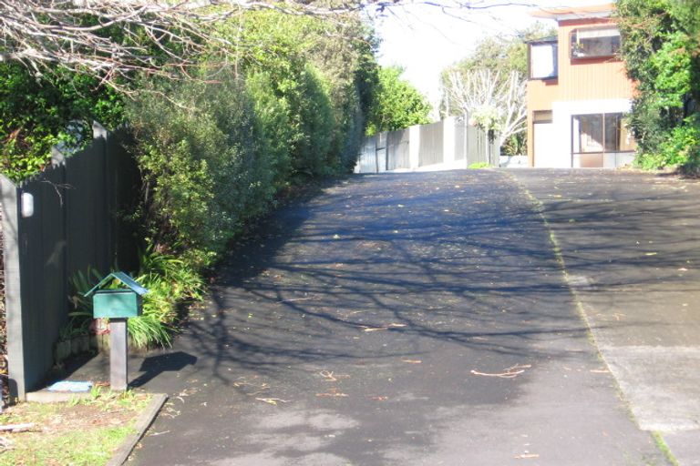 Photo of property in 19 Fratley Avenue, Farm Cove, Auckland, 2012