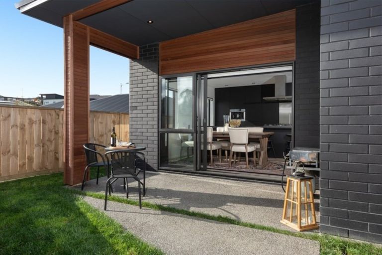 Photo of property in 24 Puhirake Crescent, Pyes Pa, Tauranga, 3112