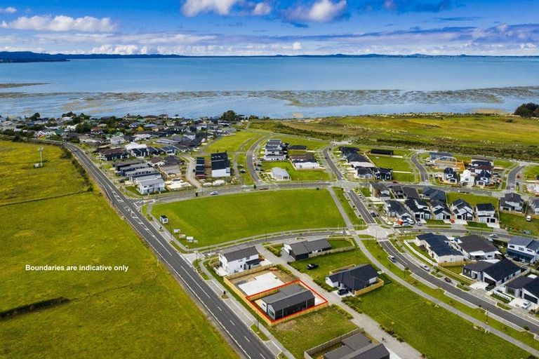 Photo of property in 75 Clarks Beach Road, Clarks Beach, 2122