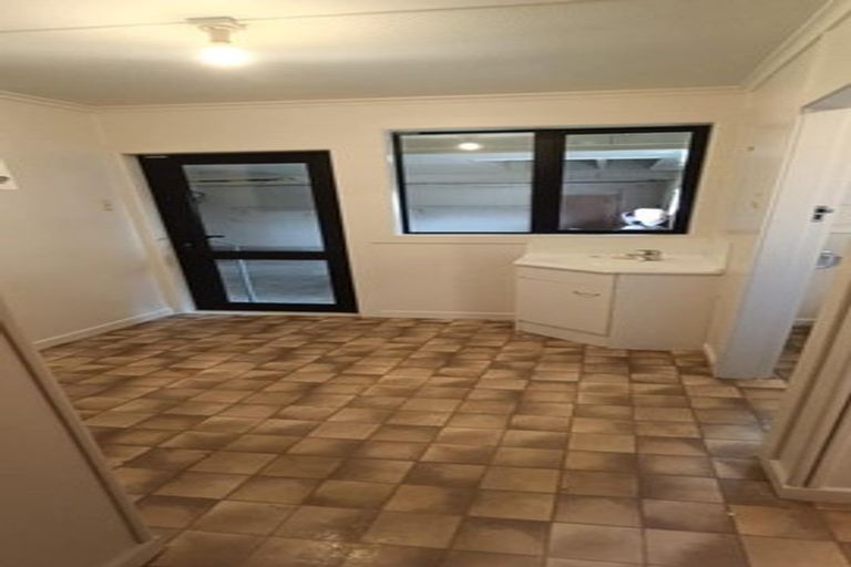 Photo of property in 83 Albert Street, Winton, 9720