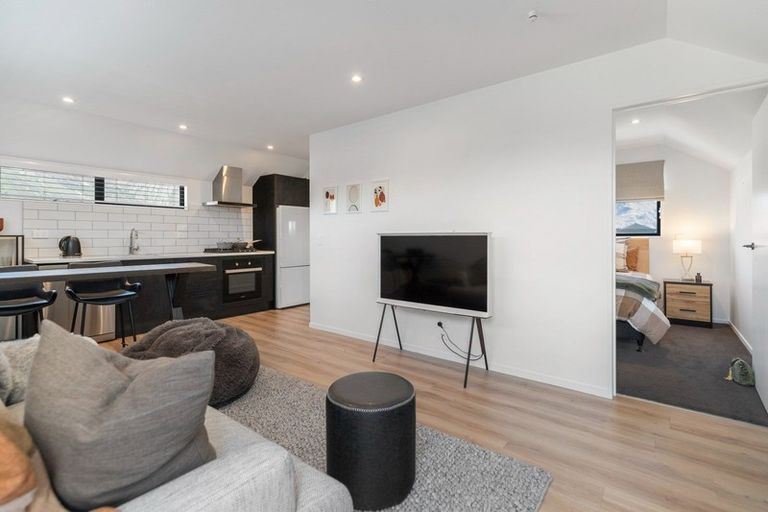 Photo of property in 8 Wheat Street, Jacks Point, Queenstown, 9371