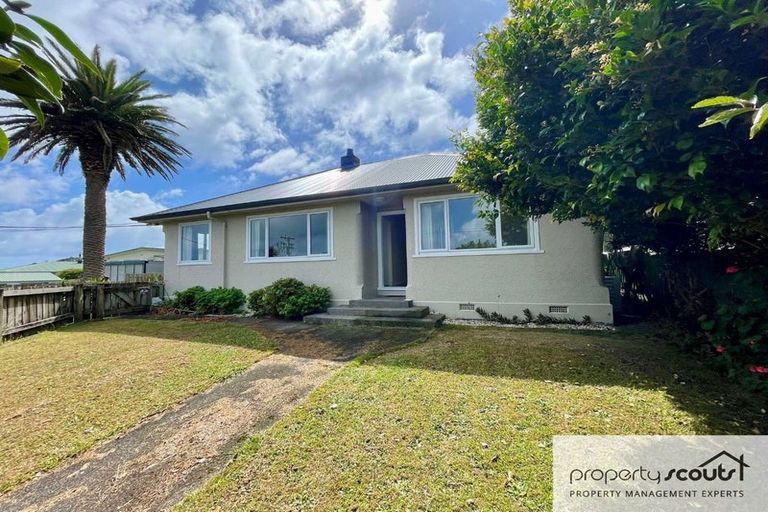 Photo of property in 119 Pioneer Road, Moturoa, New Plymouth, 4310