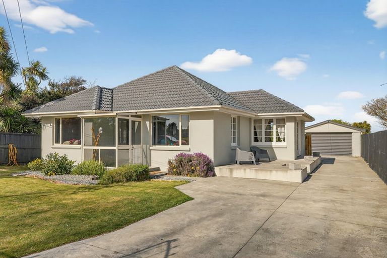 Photo of property in 370 Keyes Road, New Brighton, Christchurch, 8083
