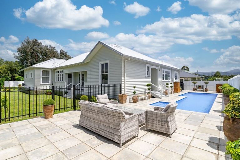 Photo of property in 14 Cotter Street, Greytown, 5712