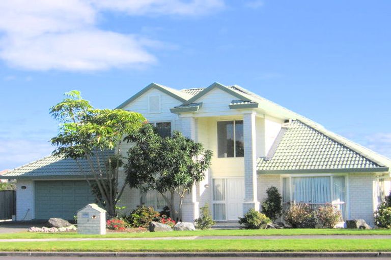 Photo of property in 7 Santa Ana Drive, Shamrock Park, Auckland, 2016
