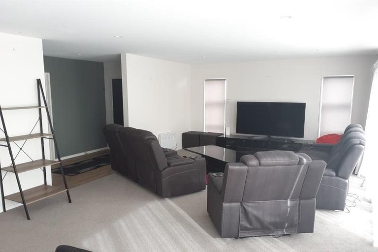 Photo of property in 3 Danden Way, Pukekohe, 2120