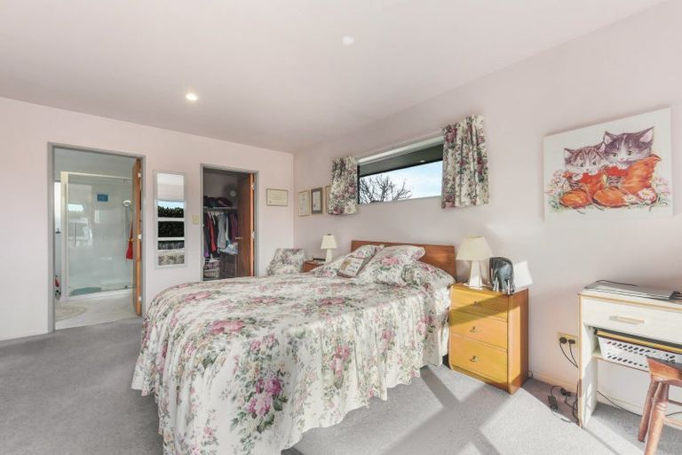 Photo of property in 19 Stead Crescent, Stoke, Nelson, 7011