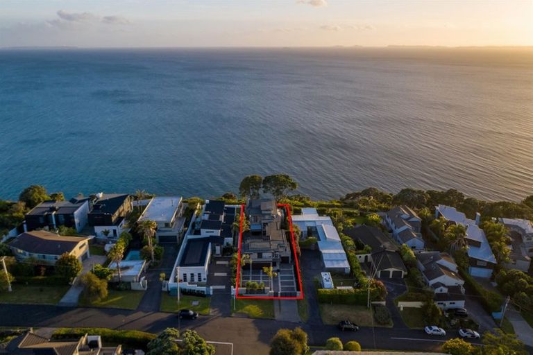 Photo of property in 115 Churchill Road, Rothesay Bay, Auckland, 0630