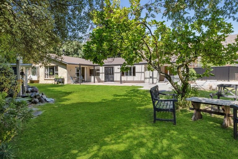 Photo of property in 216 Stone Street, Wanaka, 9305