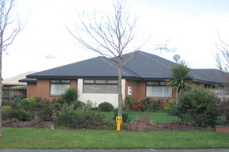 Photo of property in 16 Bouverie Crescent, Flagstaff, Hamilton, 3210