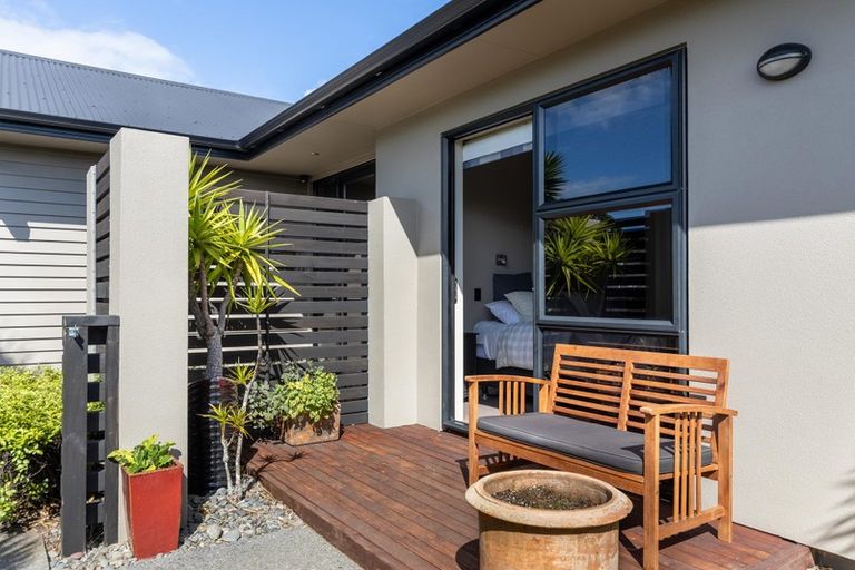 Photo of property in 69a Karamea Street, Whalers Gate, New Plymouth, 4310