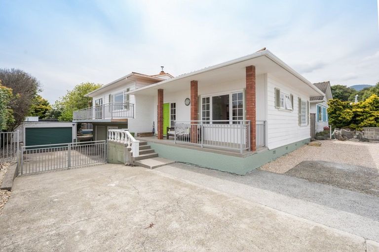 Photo of property in 6 Norwich Street, Stoke, Nelson, 7011