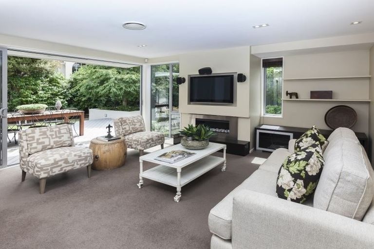 Photo of property in 87 Glandovey Road, Fendalton, Christchurch, 8052