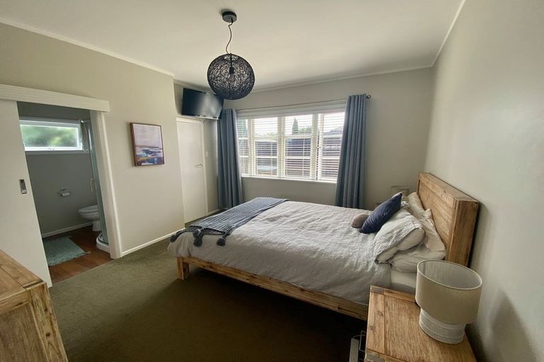 Photo of property in 15 Bernard Street, Avenues, Whangarei, 0110