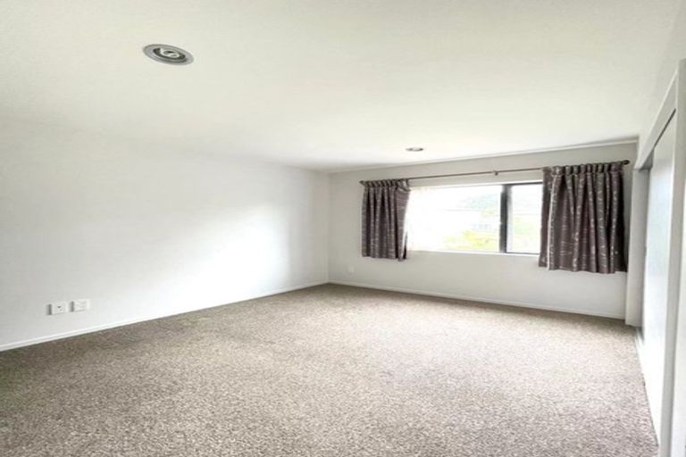 Photo of property in 54 Makamaka Lane, Albany Heights, Auckland, 0632