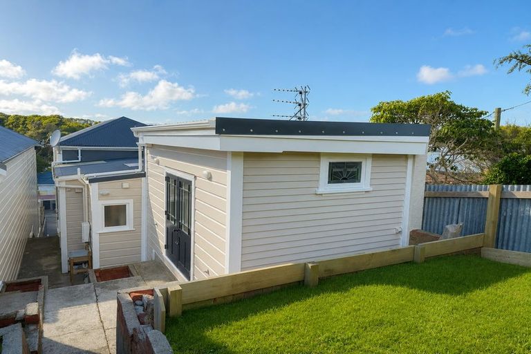 Photo of property in 74 Wright Street, Mount Cook, Wellington, 6021