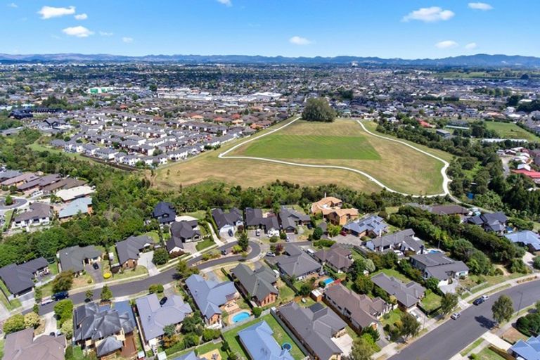 Photo of property in 12 Oldfield Court, Huntington, Hamilton, 3210