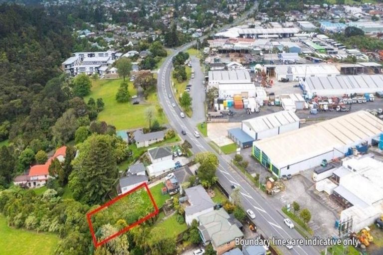 Photo of property in 627a Swanson Road, Swanson, Auckland, 0612