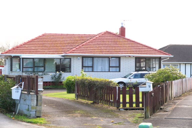Photo of property in 3 Celia Place, Mangere East, Auckland, 2024