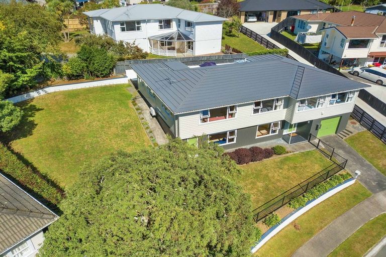 Photo of property in 35 Pembroke Street, Tawa, Wellington, 5028