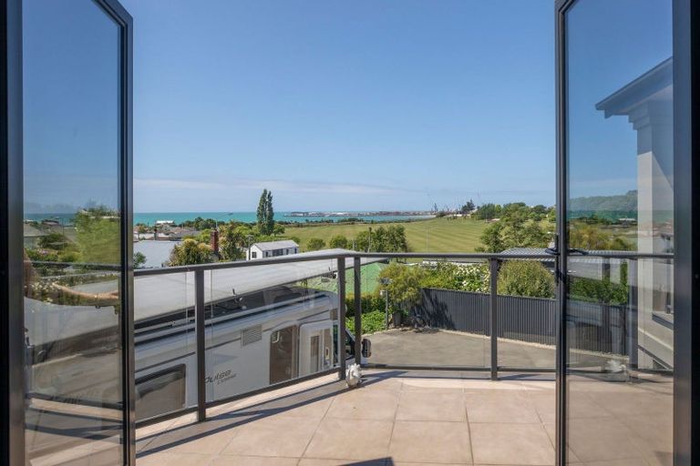 Photo of property in 1 Newman Street, Waimataitai, Timaru, 7910