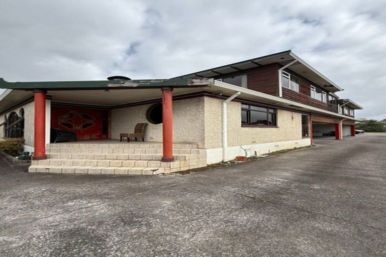 Photo of property in 21 Crawford Avenue, Mangere Bridge, Auckland, 2022