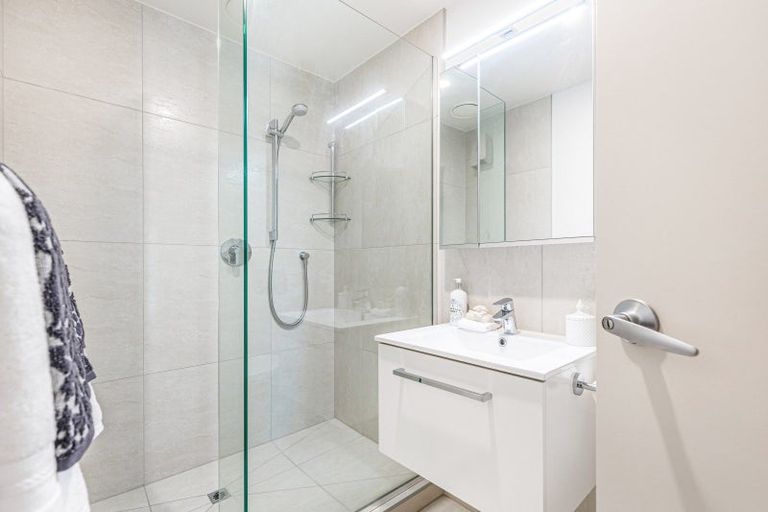 Photo of property in 26/4e Collins Street, Takapuna, Auckland, 0622