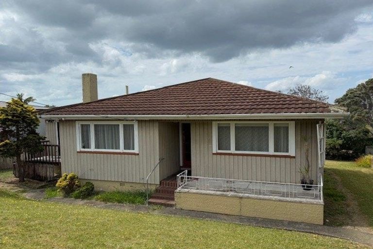 Photo of property in 2 Currey Crescent, Milford, Auckland, 0620