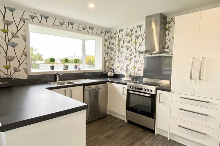 Photo of property in 128 Derwent Crescent, Glengarry, Invercargill, 9810