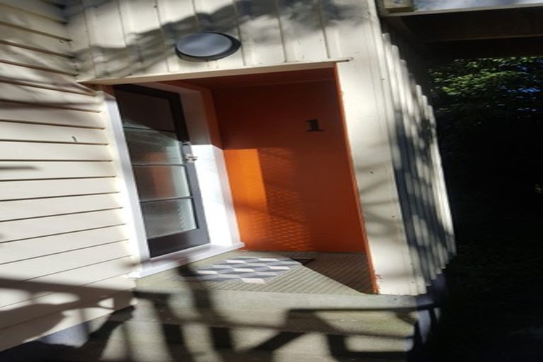 Photo of property in 1/9 Ngaio Gorge Road, Ngaio, Wellington, 6035